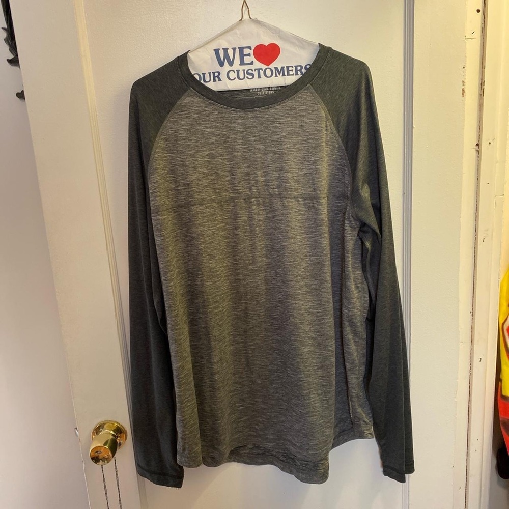 American Eagle 360 Extreme Flex Raglan
